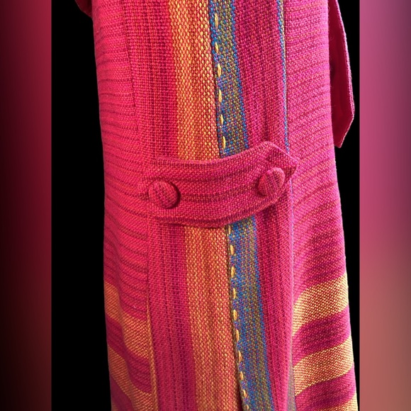 Vintage 1960’s Wool Tweed Magenta Sleeveless Dress. B31 - Picture 4 of 16